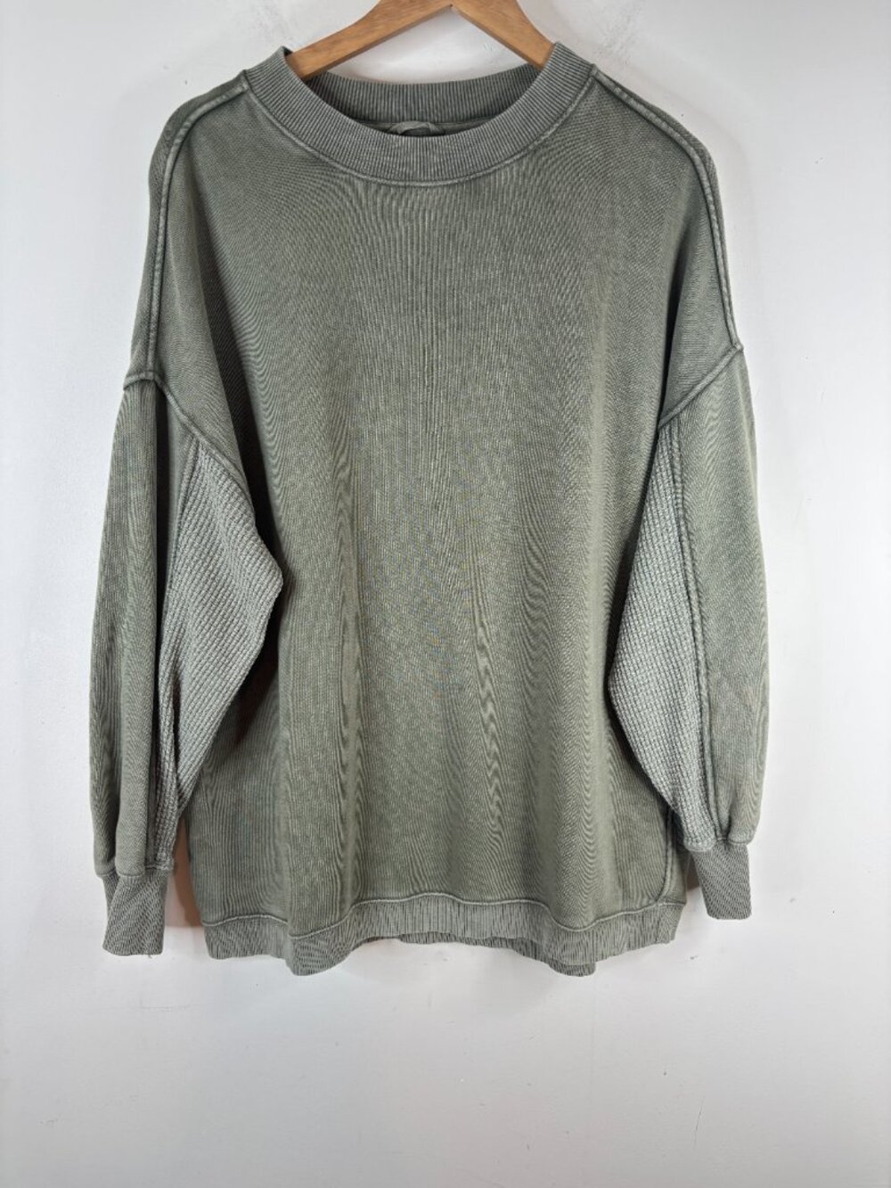 Aerie Oversized Crewneck Sweatshirt S Olive Green Waffle Knit Sleeve Slouchy - Picture 2 of 10